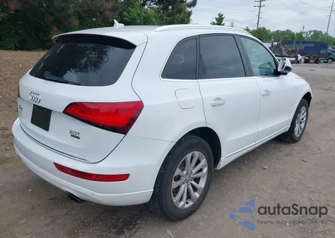 2016 Audi Q5 2.0T Premium z USA, uszkodzony, nr VIN WA1L2AFP0GA057878